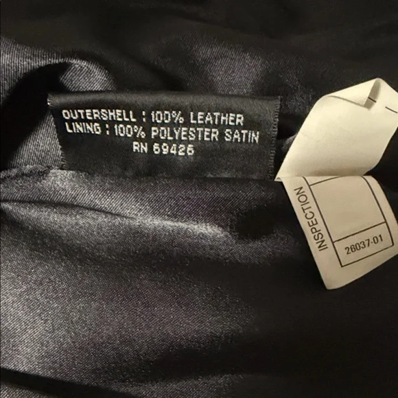 Vintage Wilsons Pelle Studio Women's Sleek Black Leather Vest - size Medium - Picture 7 of 10